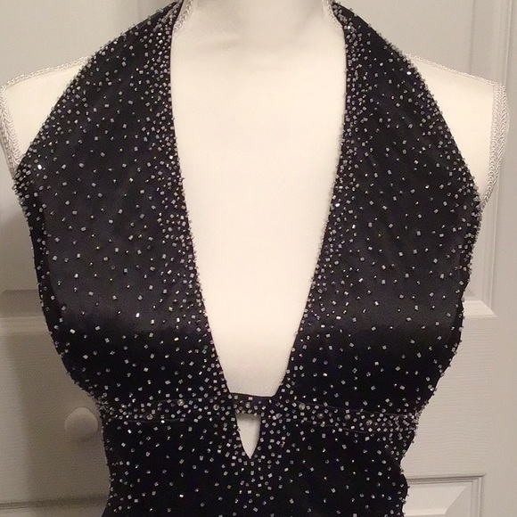 Stunning Black Gown Halter Neck with Embellishment - Picture 3 of 8